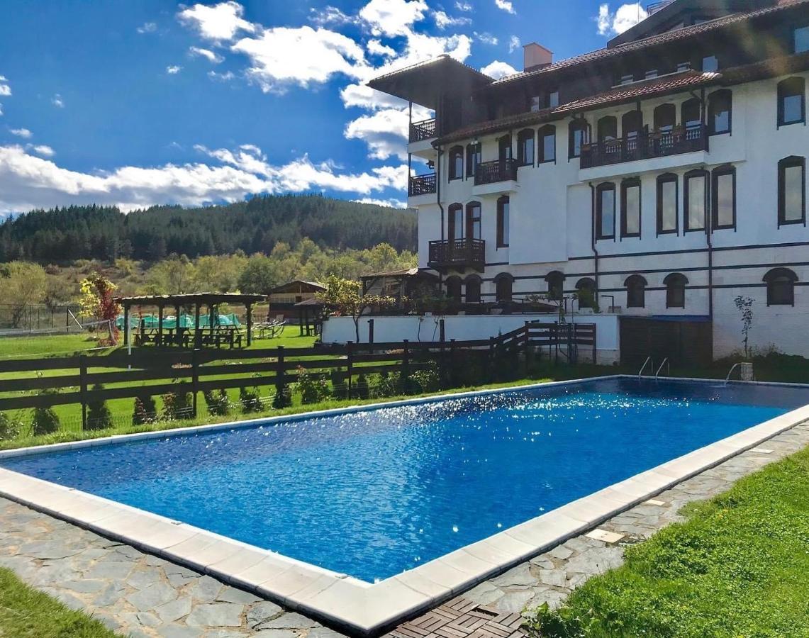Hotel Orbel Dobrinishte Dış mekan fotoğraf